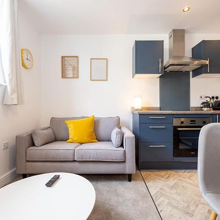 Beautiful 1 Bed 20Mins To Central Manchester Μπόλτον Εξωτερικό φωτογραφία