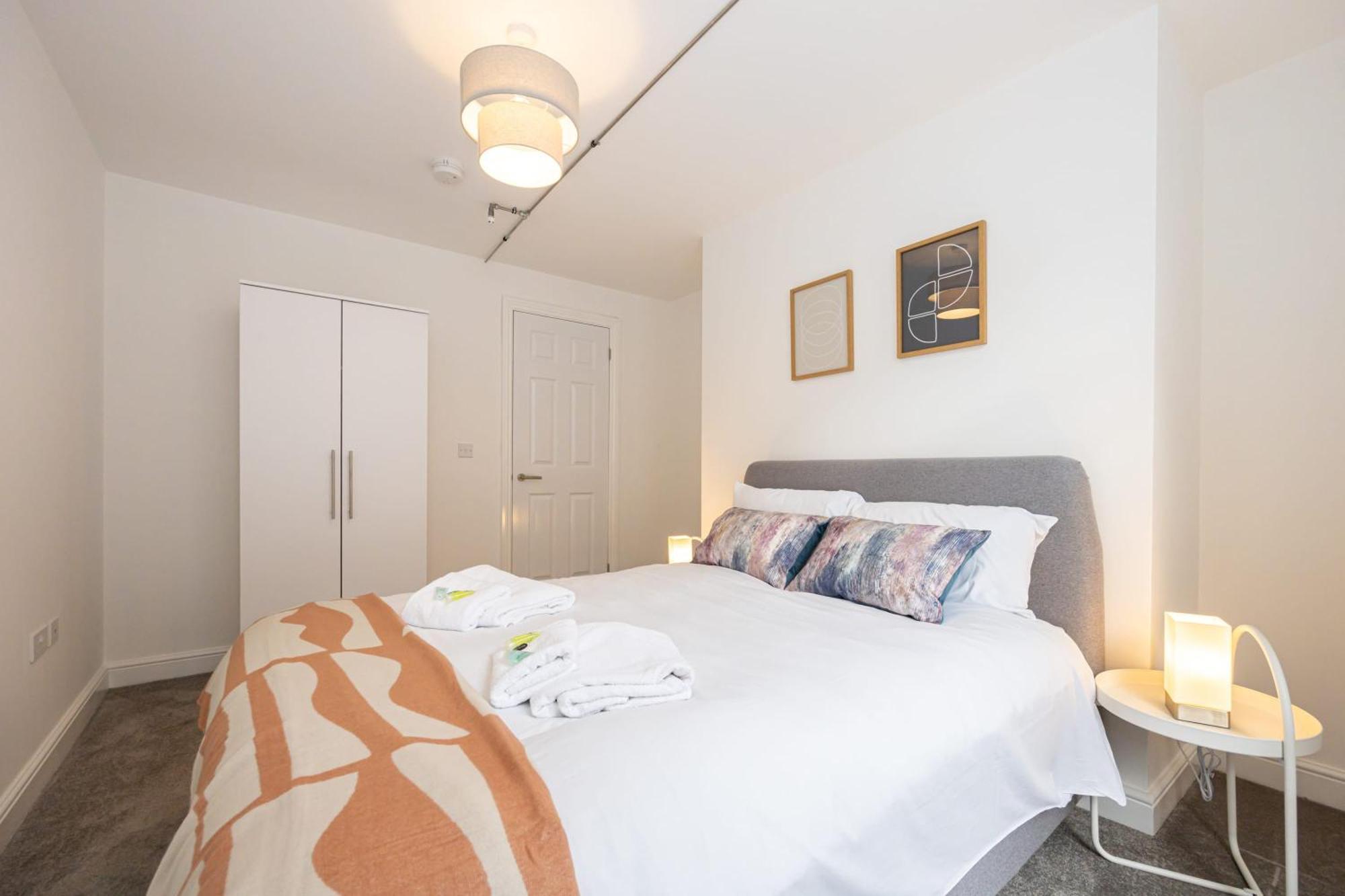 Beautiful 1 Bed 20Mins To Central Manchester Μπόλτον Εξωτερικό φωτογραφία